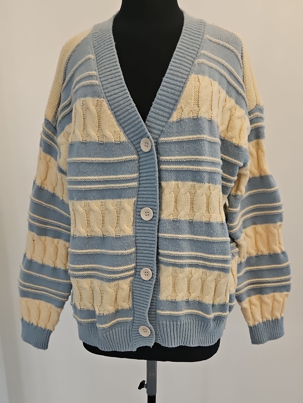 ALICEDUDU Women's Cozy Striped Cable-Knit Button Cardigan.Blue & Cream. Size XL